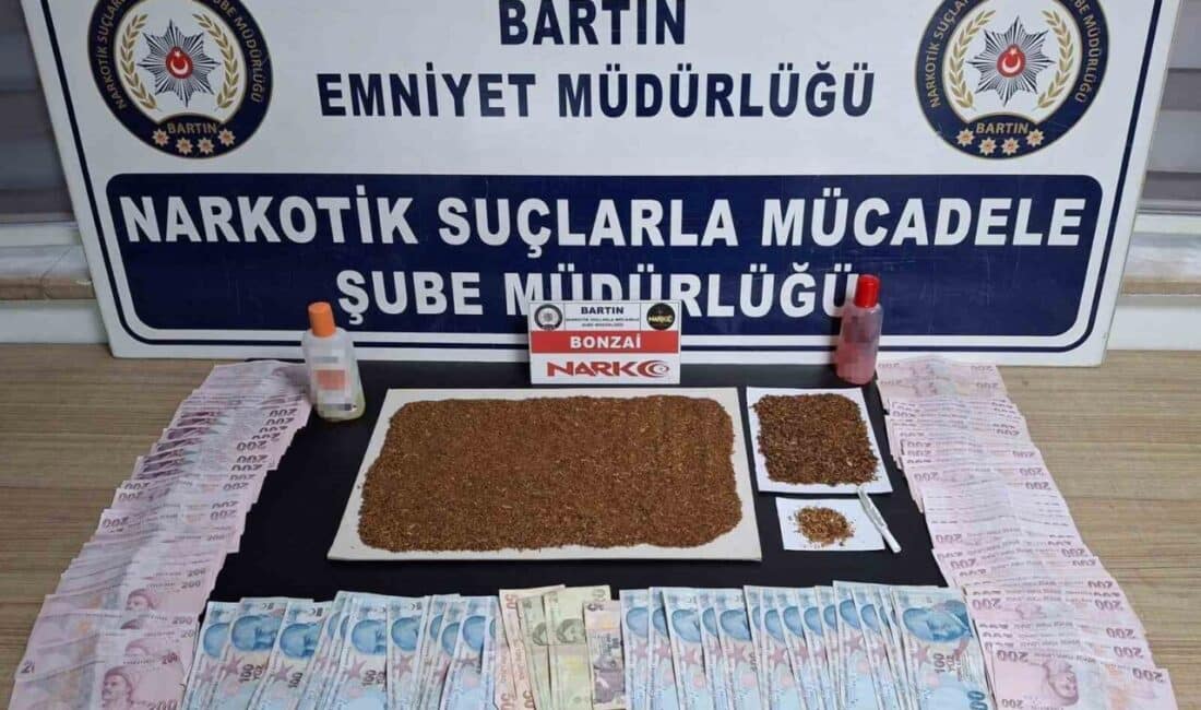 Bartın'da narkotik polisleri, bir araç ve 4 evde gerçekleştirdiği operasyonlarda