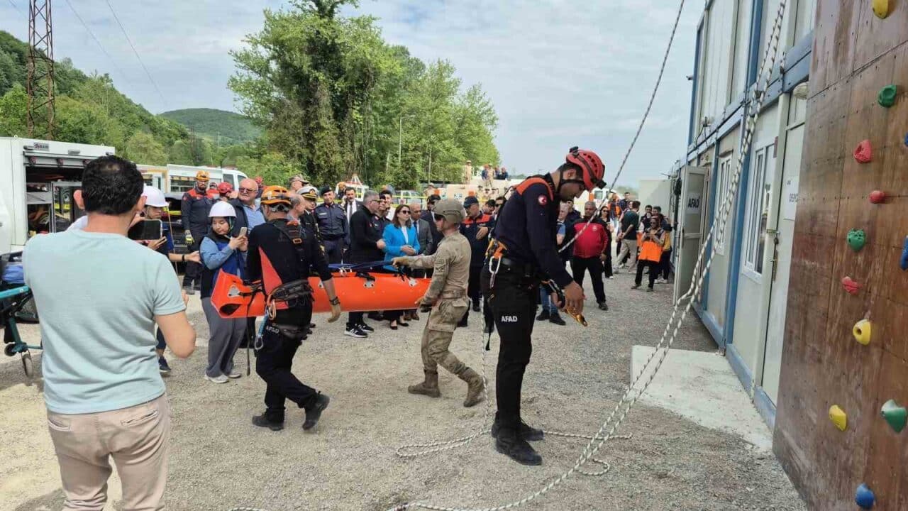 Bartın Çaybükü'nde açılan AFAD Eğitim Merkezi, deprem ve sel gibi