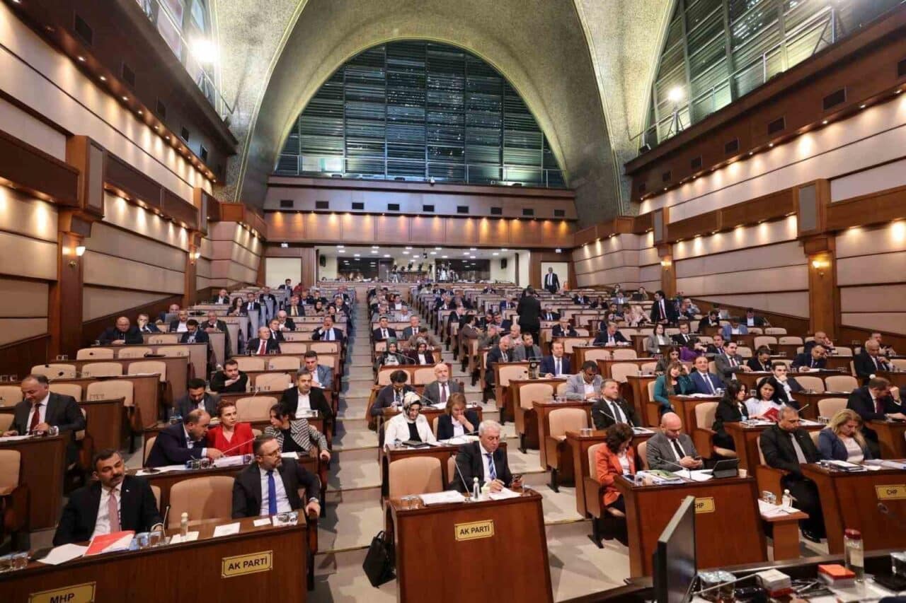 Arnavutköy Belediye Başkanı Mustafa Candaroğlu, Sazlıdere Barajı çevresindeki sosyal konutların