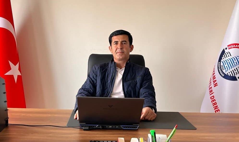 Adıyaman İnşaat Müteahhitleri Derneği Başkanı Bayram Doğru, deprem sonrası yerinde
