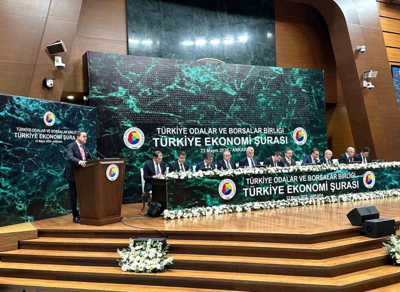 Selim Kasapoğlu, TOBB Türkiye Ekonomi Şûrası'nda Denizli sanayisinin sorunlarını ve