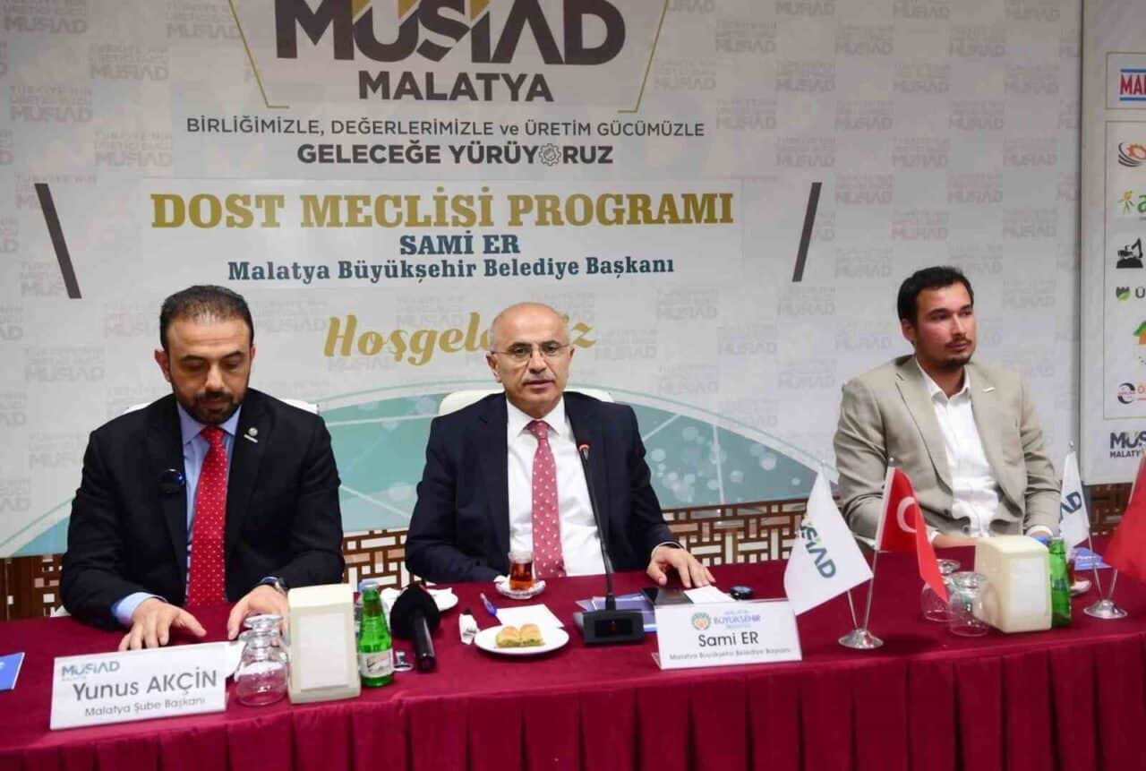 Malatya Büyükşehir Belediye Başkanı Sami Er, MÜSİAD Malatya Şubesi'nin düzenlediği