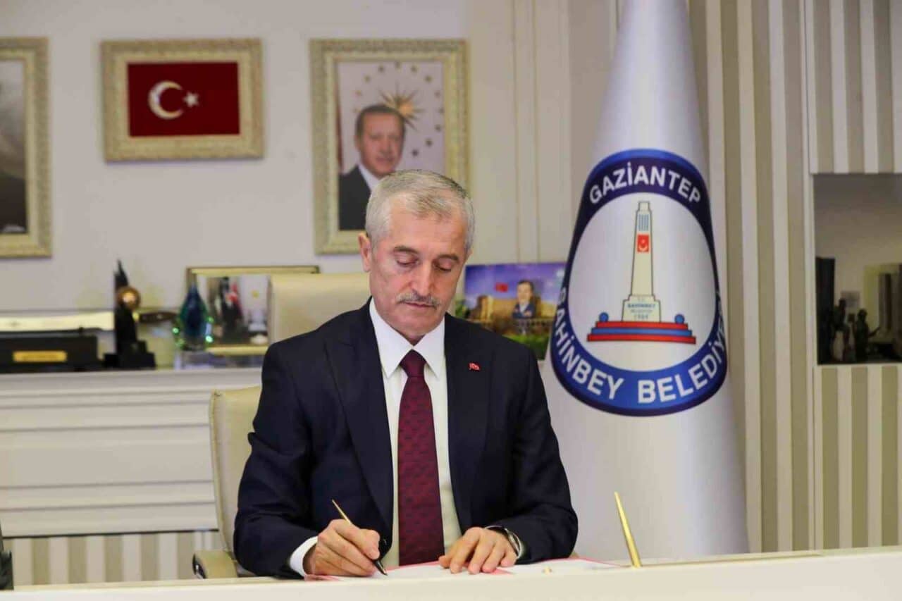 Şahinbey Belediye Başkanı Mehmet Tahmazoğlu, 19 Mayıs Atatürk'ü Anma Gençlik