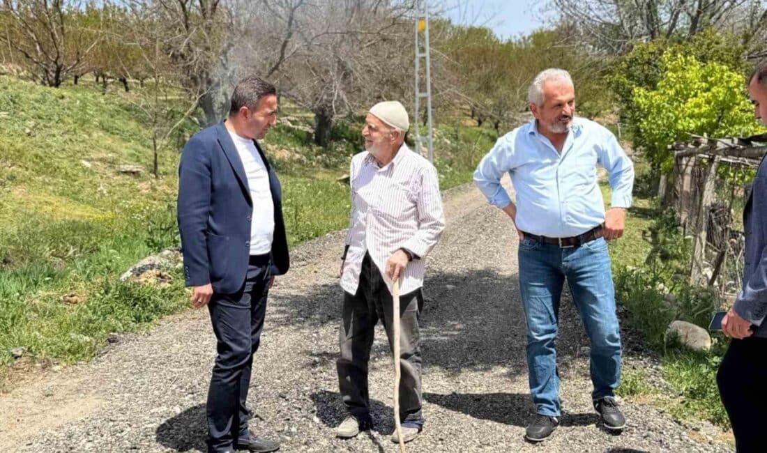 Hasan Ulutaş, Akçadağ’daki Yol Çalışmalarını Yerinde İnceledi Malatya Akçadağ Belediye Başkanı Hasan Ulutaş, ilçenin ulaşım altyapısını iyileştiren