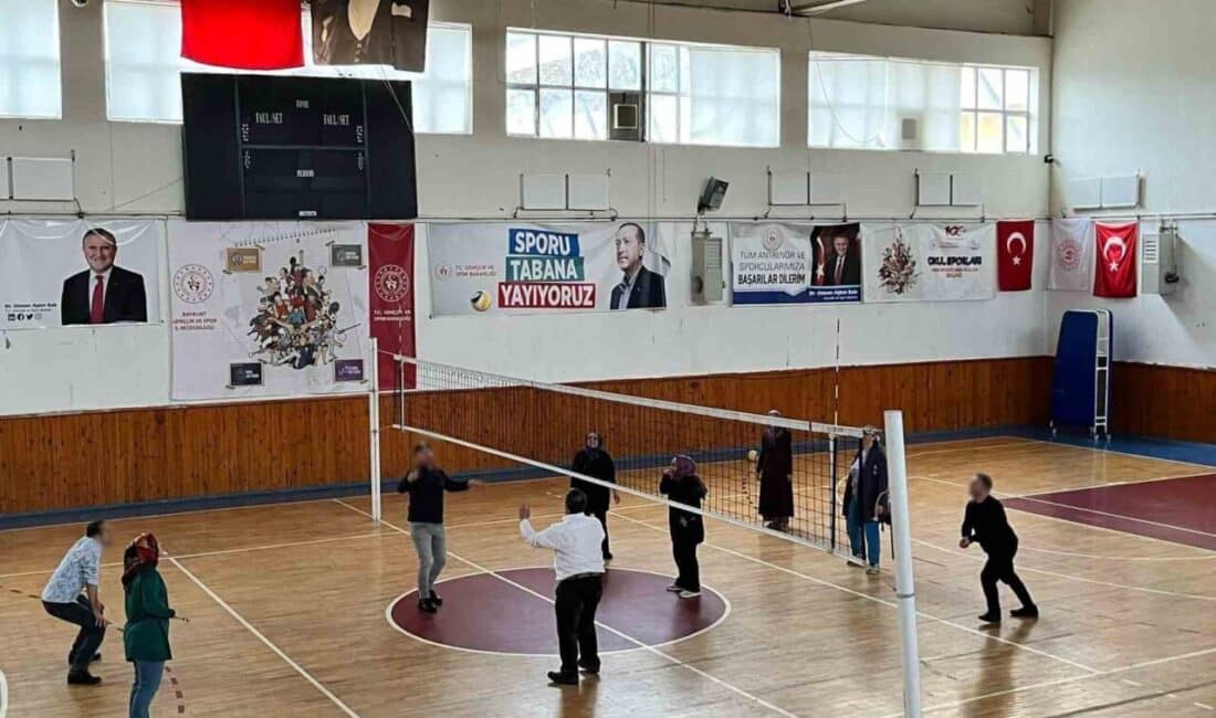 Dünya Engelliler Haftası dolayısıyla Bayburt'taki Toplum Ruh Sağlığı Merkezi'nde spor