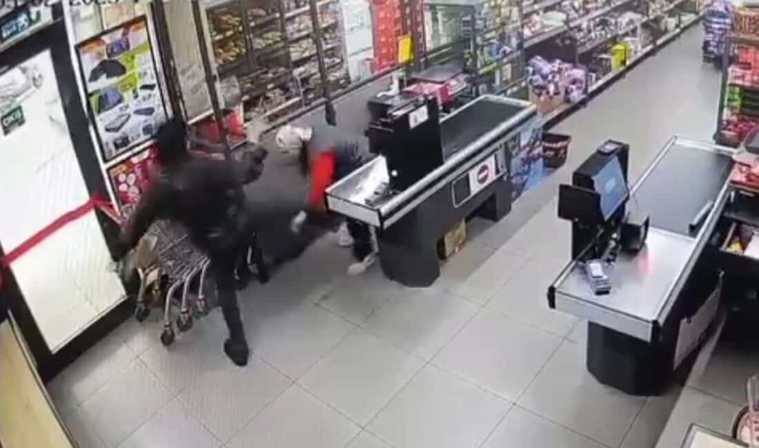 İstanbul Bayrampaşa'da BİM markette, E.T. adlı şahıs, kasiyer B.Ü.'ye darp