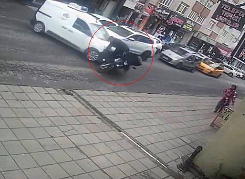 Tekirdağ'ın Çorlu ilçesinde, K.Ç. yönetimindeki belediye aracı ile M.D.'nin kullandığı
