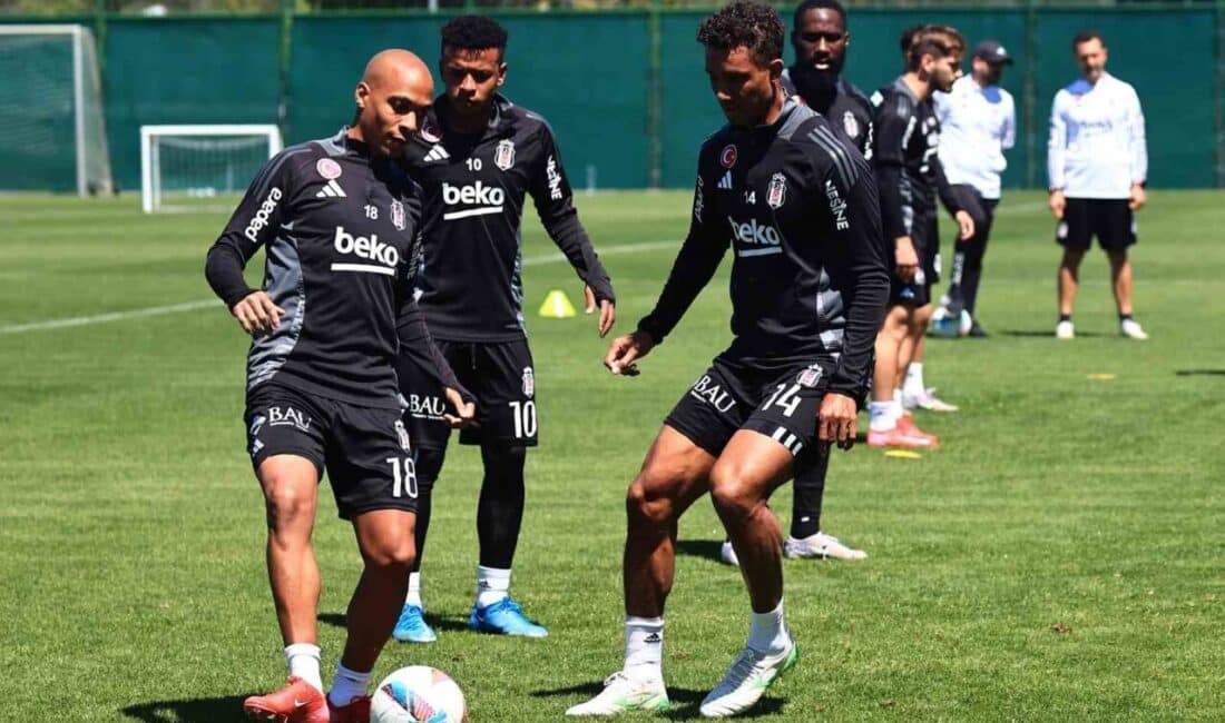 Beşiktaş, Fenerbahçe ile oynayacağı derbi öncesi antrenmanını tamamladı. Beşiktaş, Fenerbahçe ile oynayacağı derbi maçının hazırlıklarını Nevzat Demir Tesisleri'nde