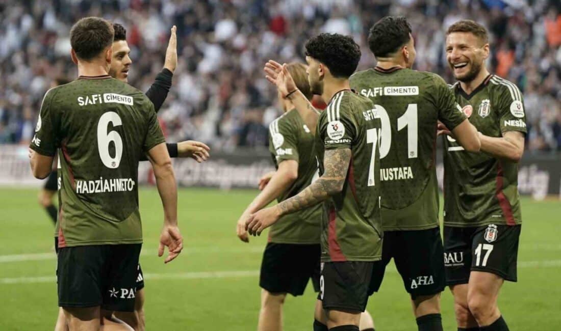 Beşiktaş, Trendyol Süper Lig’de Adana Demirspor’u 4-1’lik farklı skorla geçerek üst üste üçüncü galibiyetini aldı. Beşiktaş, Trendyol Süper Lig 35. haftasında Adana Demirspor'u 4-1 yenerek
