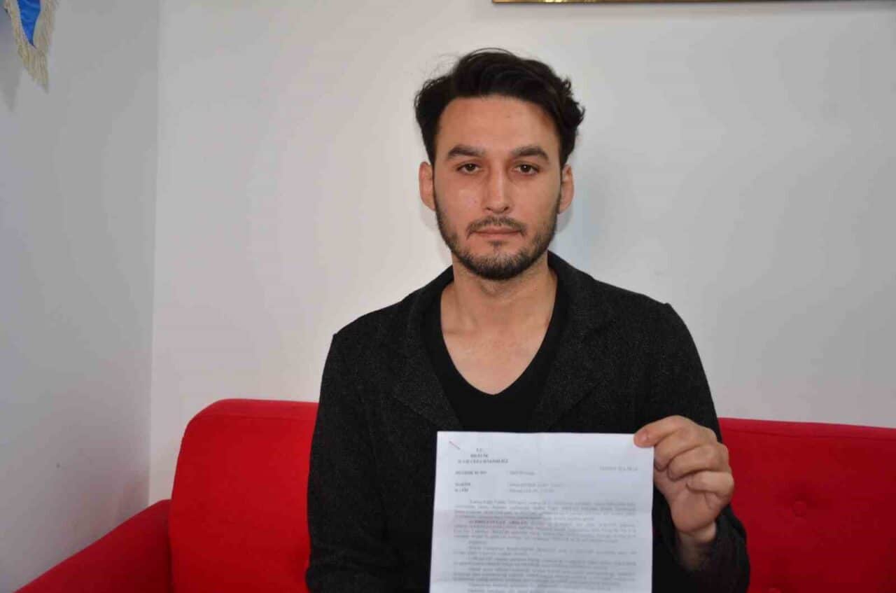 Bilecik Eğitim ve Araştırma Hastanesi'nde Turgay Arslan, hemşire Dilek Y.'yi,