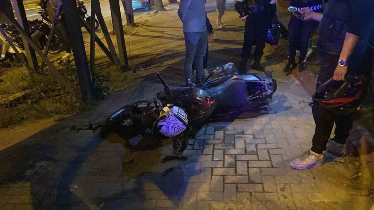 Tekirdağ'ın Çorlu ilçesinde hafif ticari araçla çarpışan 24 yaşındaki motosiklet