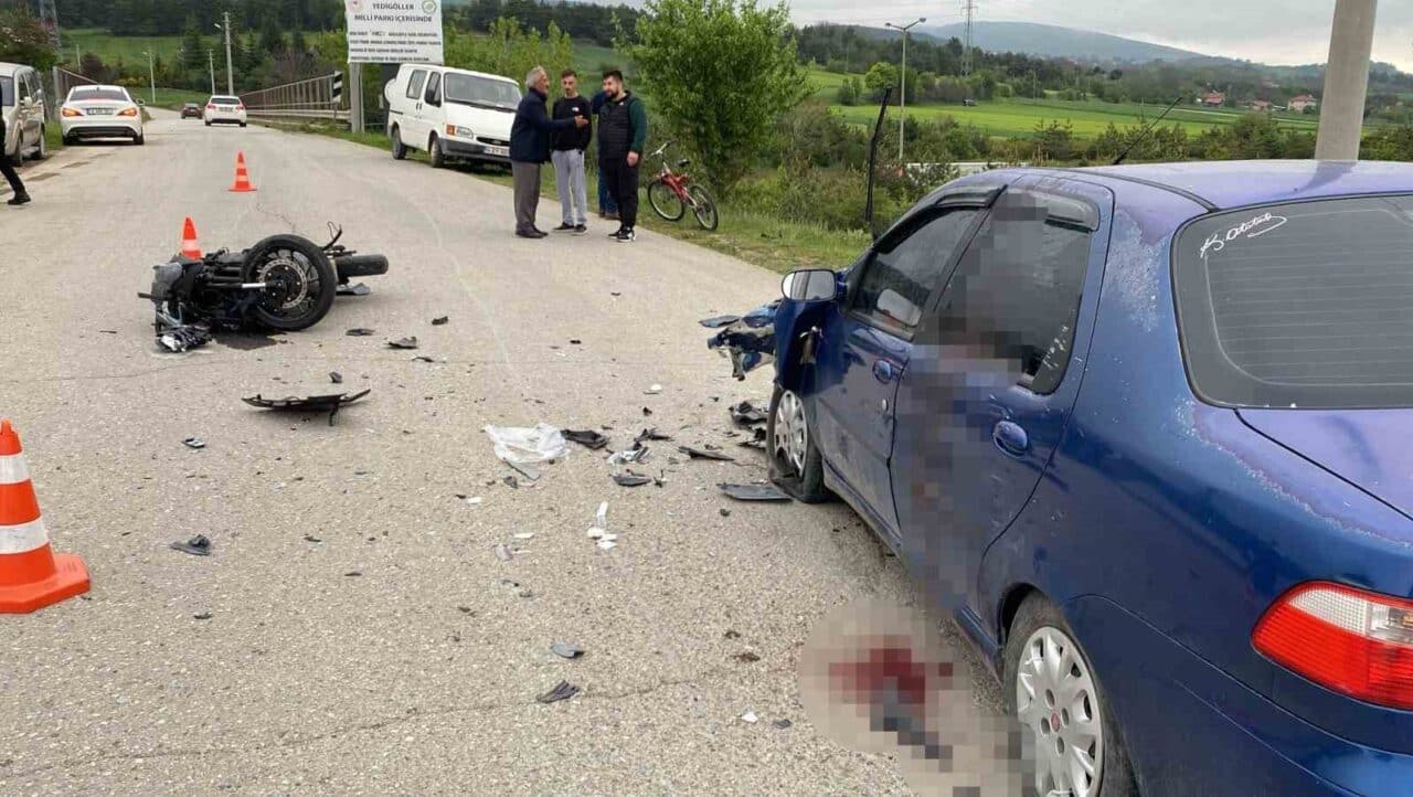 Bolu'da motosiklet ve otomobilin çarpışması sonucu 2'si ağır 6 kişi
