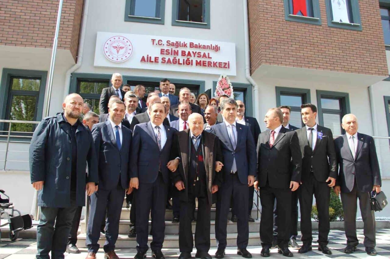 Bolu’nun manevi babası İzzet Baysal’ın kurduğu vakıf tarafından yaptırılan Esin