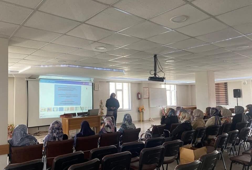 Konya'nın Bozkır ilçesinde 4-6 yaş Kur'an Kursu öğreticilerine yönelik bir