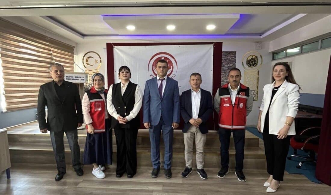 Bilecik'in Bozüyük ilçesinde Sosyal Hizmet Merkezi, engelli bireylerin haklarını anlatan