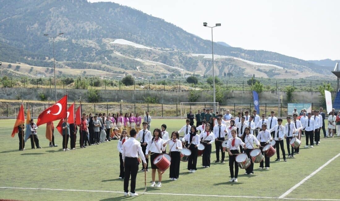 Aydın'ın Buharkent ilçesinde 19 Mayıs Atatürk'ü Anma, Gençlik ve Spor