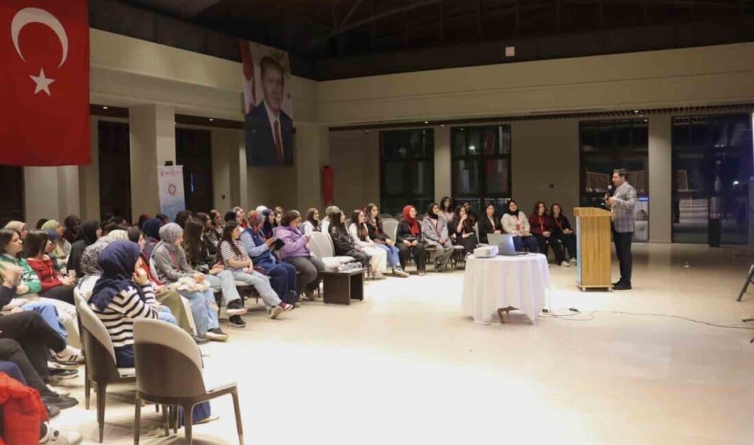Bursa İl Milli Eğitim Müdürlüğü öncülüğünde yürütülen "Yıldırım’ın Huzurunda Ben