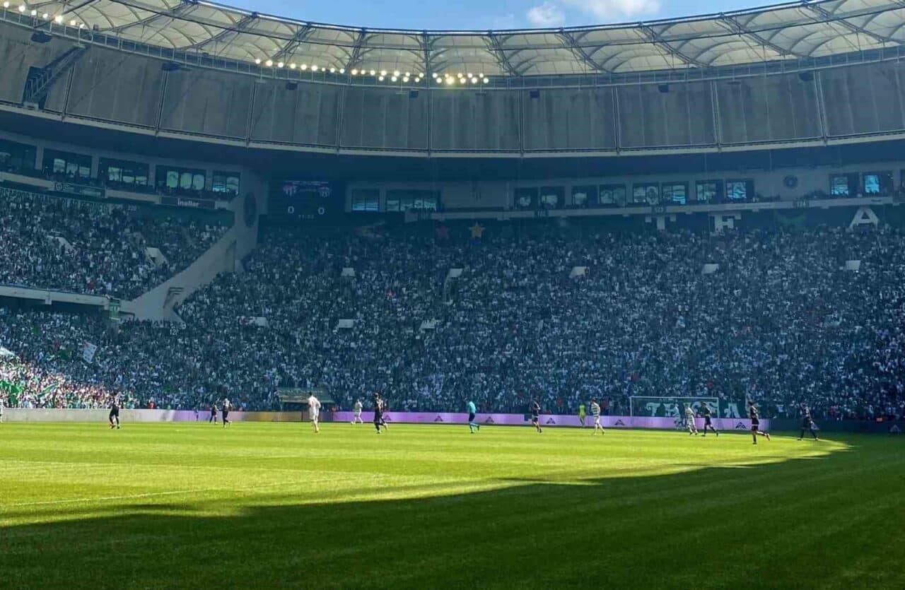 Bursaspor'da kombine satışları 27 bin 630'a ulaştı. Proje Kurulu Başkanı
