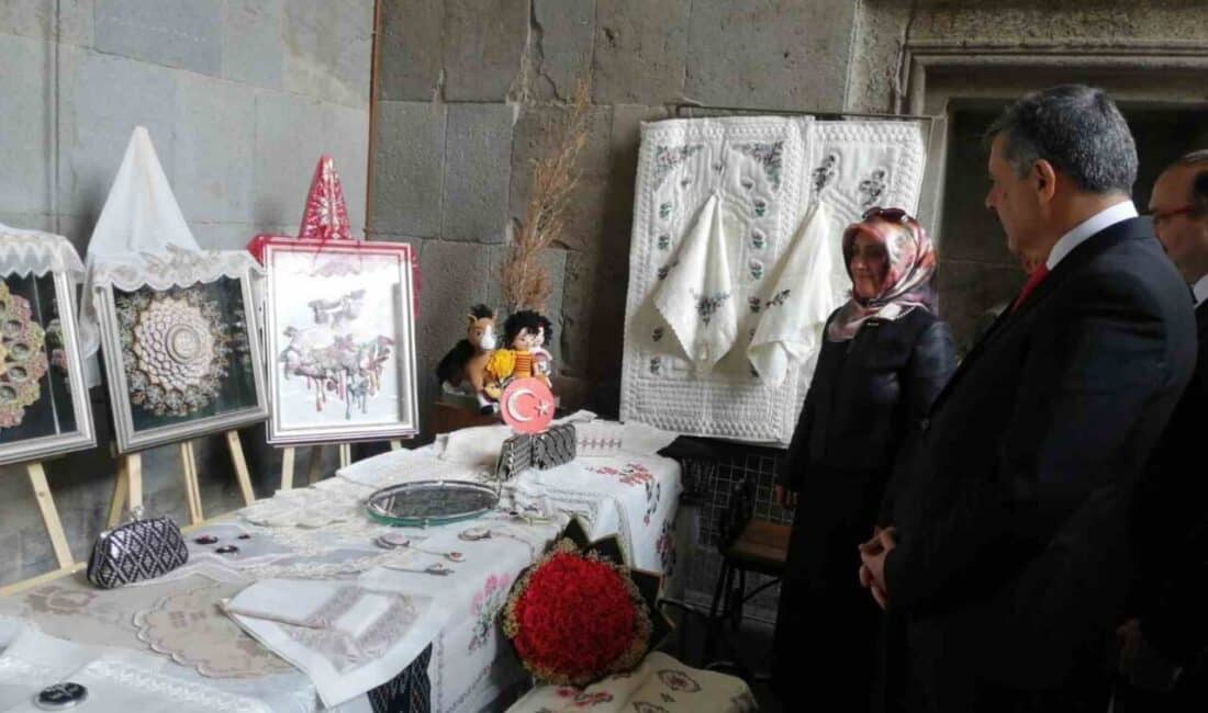Hayat Boyu Öğrenme Haftası etkinlikleri çerçevesinde Çifte Minareli Medrese'de "Öğrenme