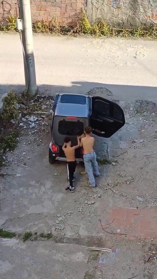 Kocaeli'de iki kardeş, babalarına ait elektrikli aracı izinsiz alarak 20