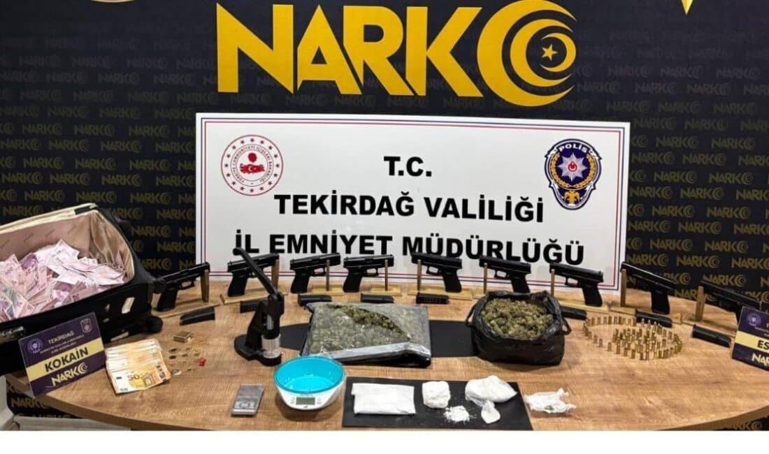 Tekirdağ Çorlu'da, Narkotik Suçlarla Mücadele Şube Müdürlüğü tarafından gerçekleştirilen eş