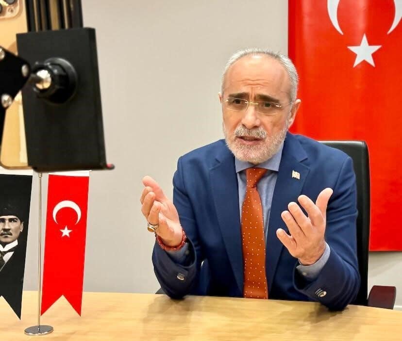 Cumhurbaşkanı Başdanışmanı Yalçın Topçu, Türk Dil Bayramı programında yaptığı konuşmada