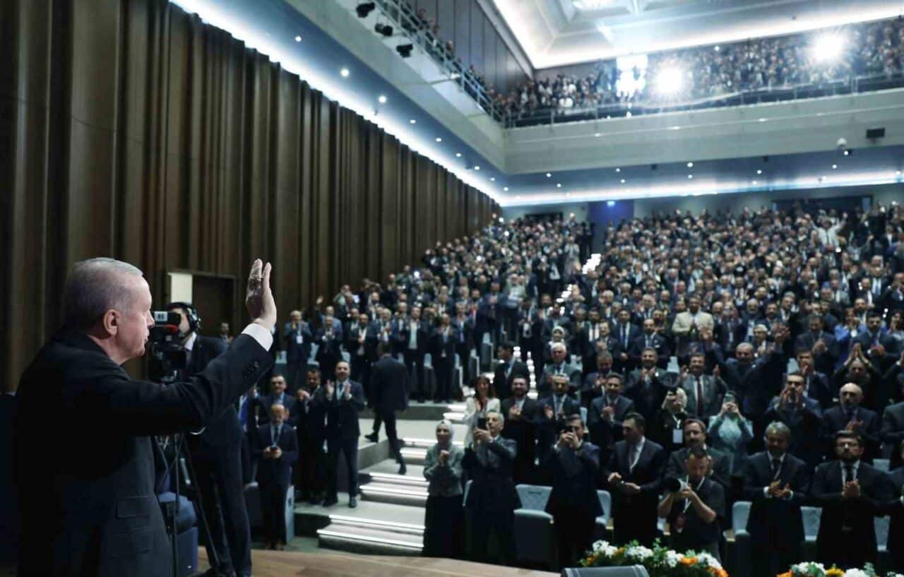 Cumhurbaşkanı Recep Tayyip Erdoğan, AK Parti Kongre Merkezi'nde yaptığı konuşmada