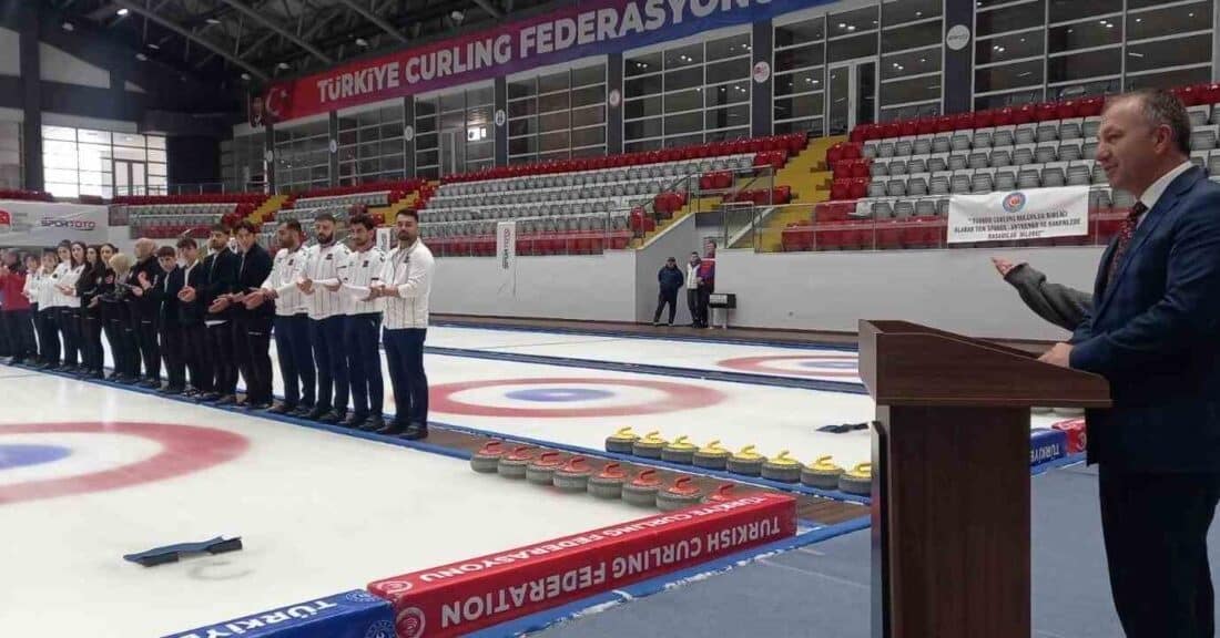 Erzurum'da düzenlenen Uluslararası Curling Open Cup, Türkiye Curling Federasyonu'nun desteğiyle