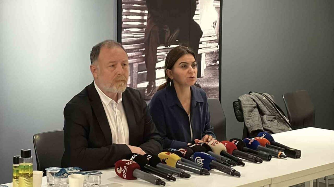 DEM Parti Grup Başkanvekilleri Gülistan Kılıç Koçyiğit ve Sezai Temelli,