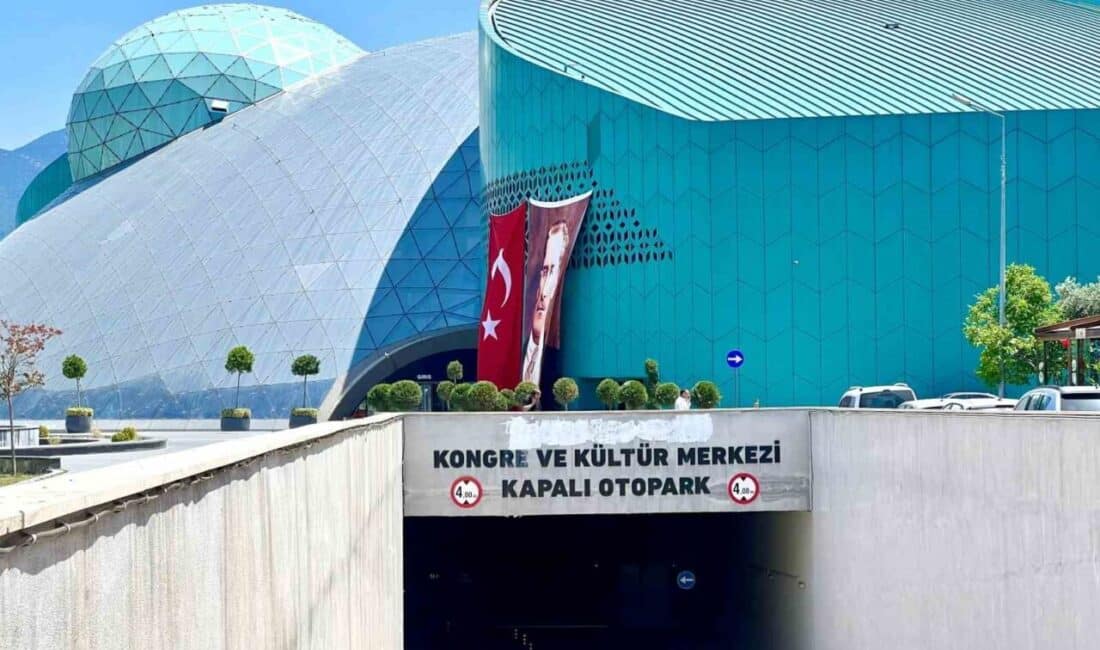 Denizli Büyükşehir Belediyesi, Valilik onayını beklemeden Nihat Zeybekci Kongre ve