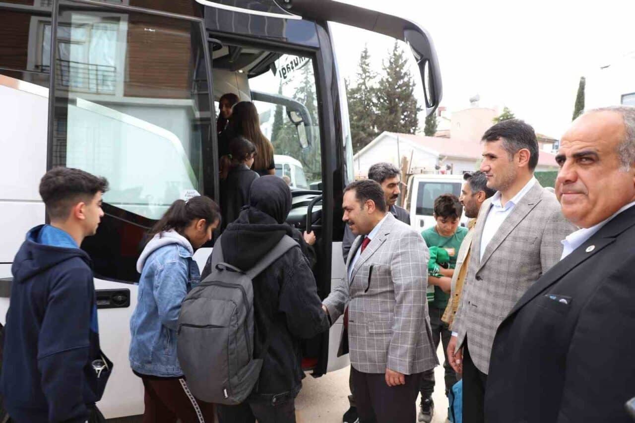 6 Şubat Kahramanmaraş depremlerinde ebeveynlerini kaybeden Adıyamanlı çocuklar için Aile