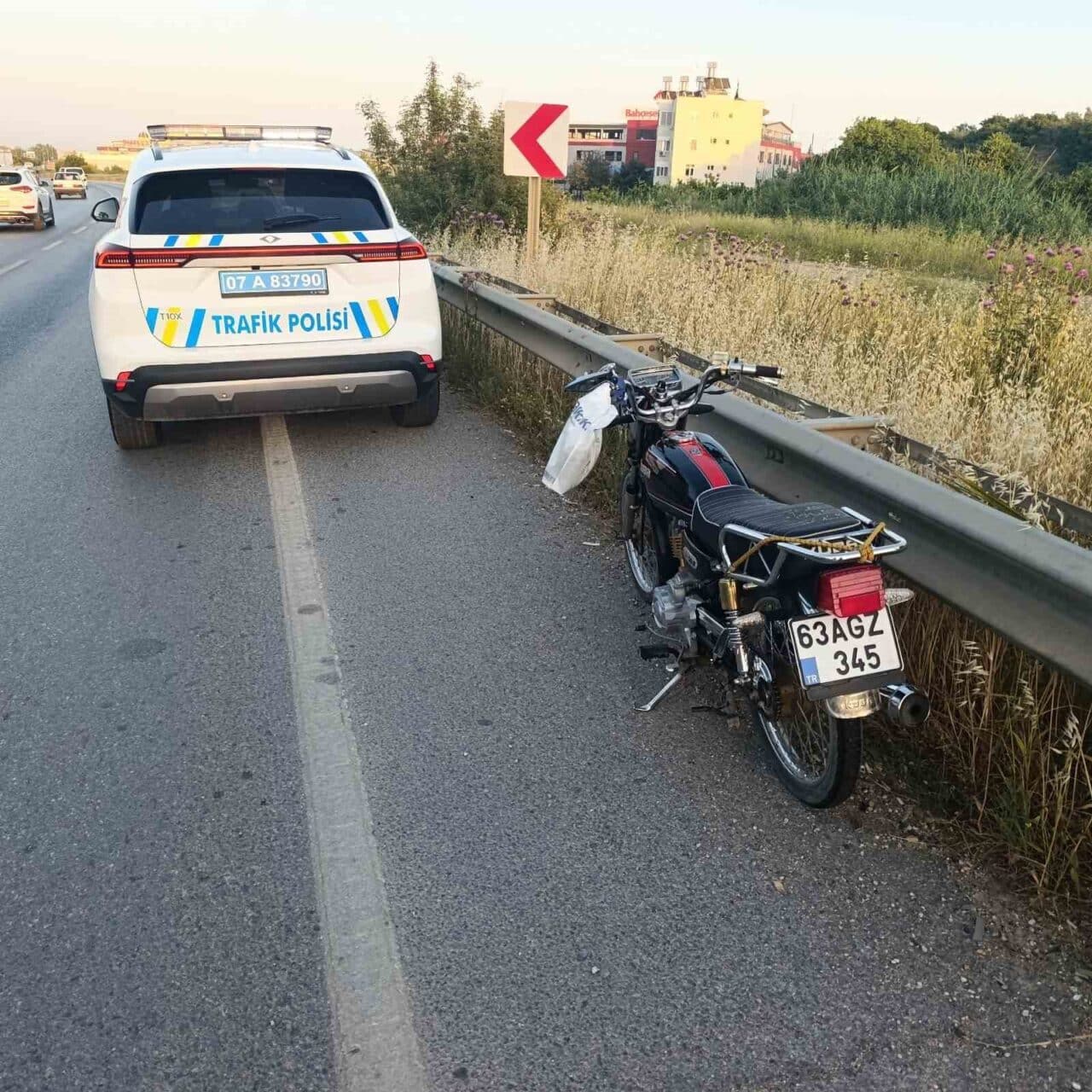 Antalya-Alanya D-400 Karayolu'nda Muhammed Nuri Hicri'nin kullandığı motosiklet devrildi. Kazada