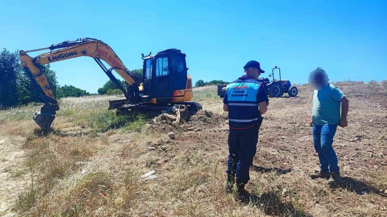 Didim ilçesinde hazine arazisinde izinsiz kazı yapan M.K., H.T. ve