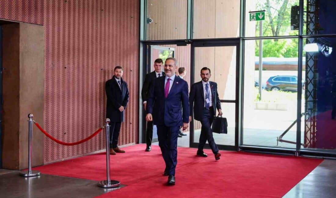 Dışişleri Bakanı Hakan Fidan, Polonya’nın Varşova şehrinde AB Gayriresmi Dışişleri Bakanları Toplantısı’na katılım sağladı. Dışişleri Bakanı Hakan Fidan, Polonya'nın Varşova şehrinde gerçekleştirilen Avrupa Birliği