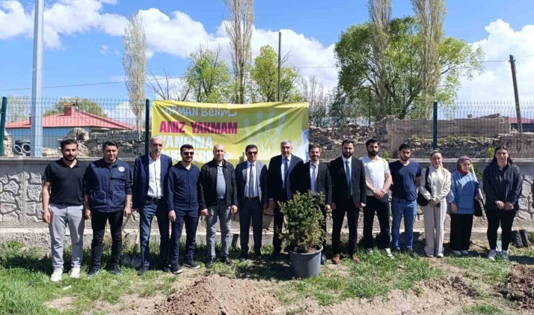 Diyadin’de “Orman Benim” Kampanyasıyla Fidan Dikimi ve Temizlik Etkinliği Düzenlendi Ağrı'nın Diyadin ilçesinde, Tarım ve Orman Bakanlığı'nın "Orman Benim" kampanyası