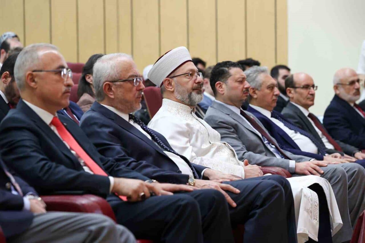 Diyanet İşleri Başkanı Prof. Dr. Ali Erbaş, Kur’an-ı Kerim’in anlaşılması
