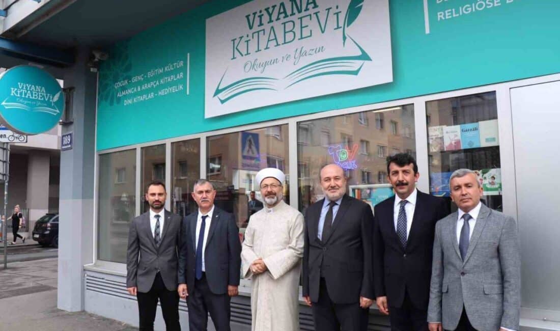 Diyanet İşleri Başkanı Ali Erbaş, Viyana’daki ATİB Kitabevi’ni ziyaret etti Diyanet İşleri Başkanı Prof. Dr. Ali Erbaş, Viyana'daki ATİB Kitabevi'ni