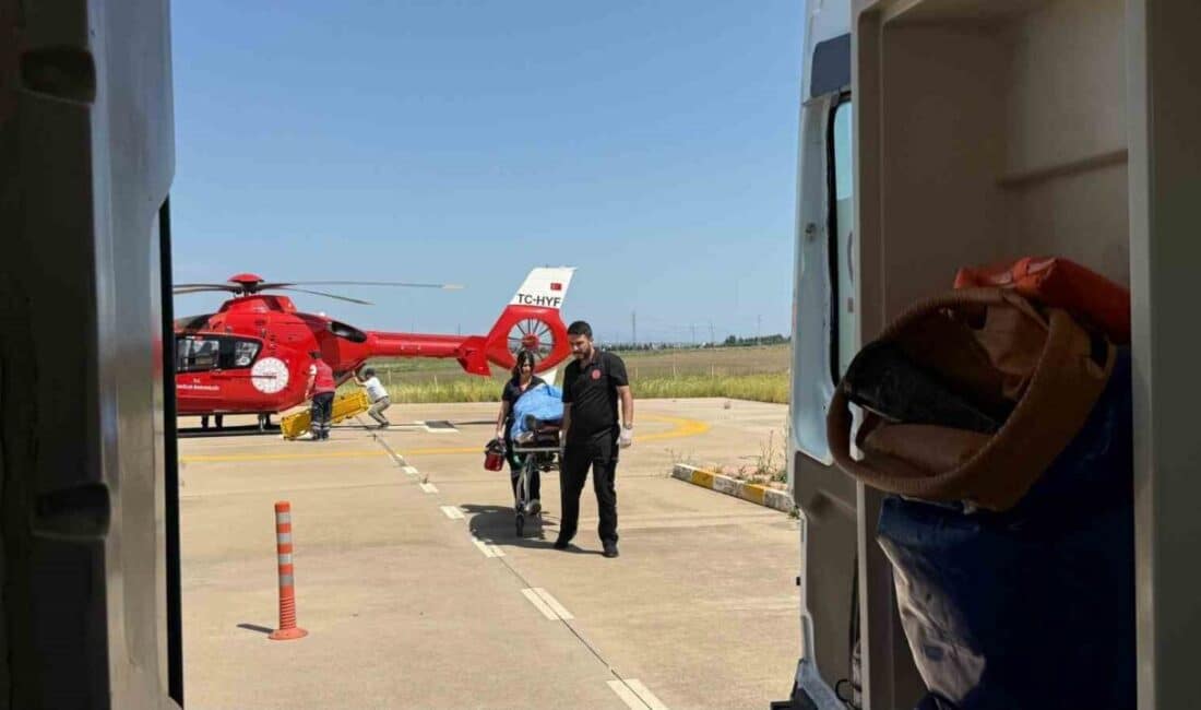 Diyarbakır’da ağaçtan düşen adam, ambulans helikopterle hastaneye sevk edildi. Diyarbakır'ın Kulp ilçesinde ağaçtan düşen 44 yaşındaki Ayetullah Yıldız, kafa