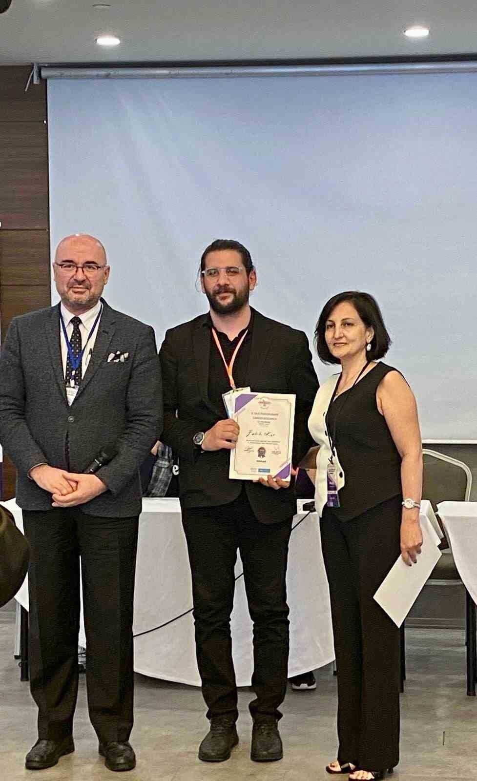 Kütahya Sağlık Bilimleri Üniversitesi'nden Doç. Dr. Fatih Kar, Moleküler Kanser