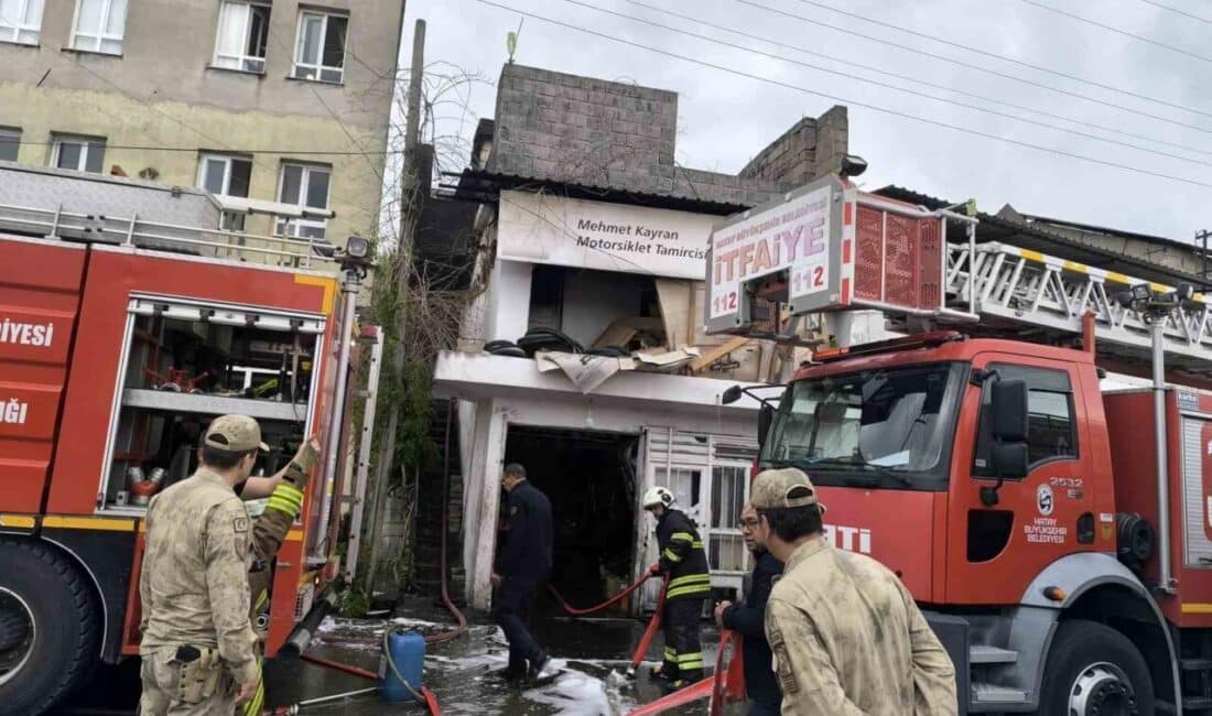 Hatay’daki motosiklet tamir atölyesinde çıkan yangın, itfaiye ekiplerinin hızlı müdahalesiyle kontrol altına alındı. Hatay'ın Dörtyol ilçesindeki motosiklet tamir atölyesinde çıkan yangın, itfaiye ve