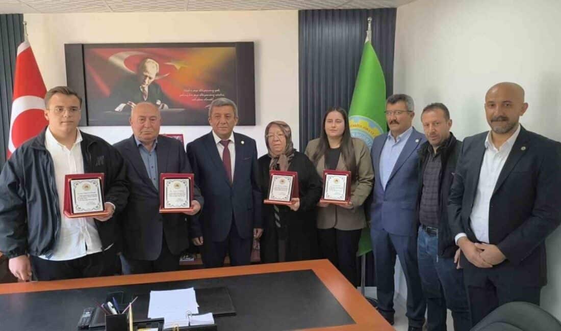 Kırşehir'de Dünya Çiftçiler Günü etkinliğinde, genç çiftçiler Kerem Mehmet Altunsaray
