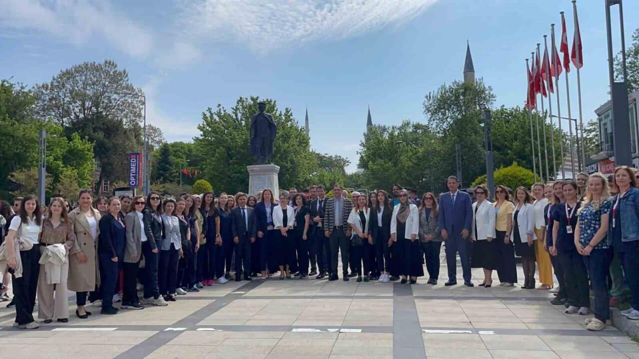Edirne, Hemşireler Haftası ve Ebeler Günü dolayısıyla kapsamlı bir tören