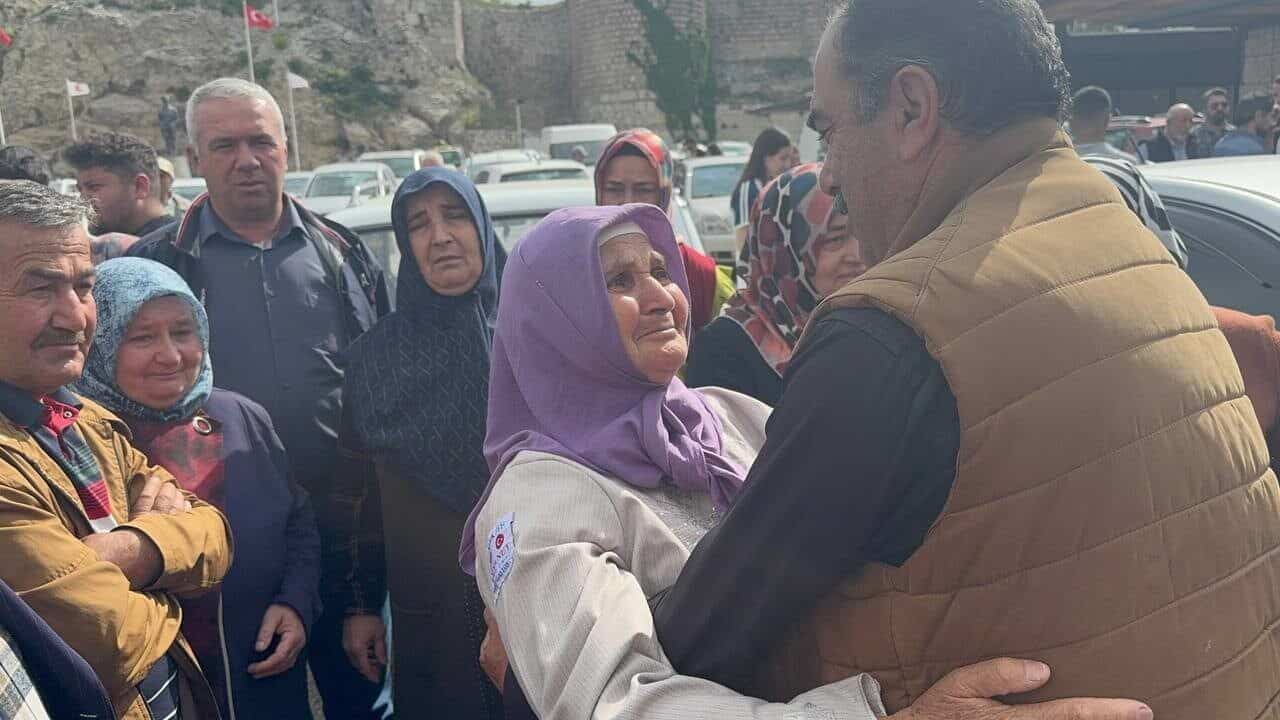 Eğirdir'den 33 hacı adayı, düzenlenen duygusal bir törenle kutsal topraklara