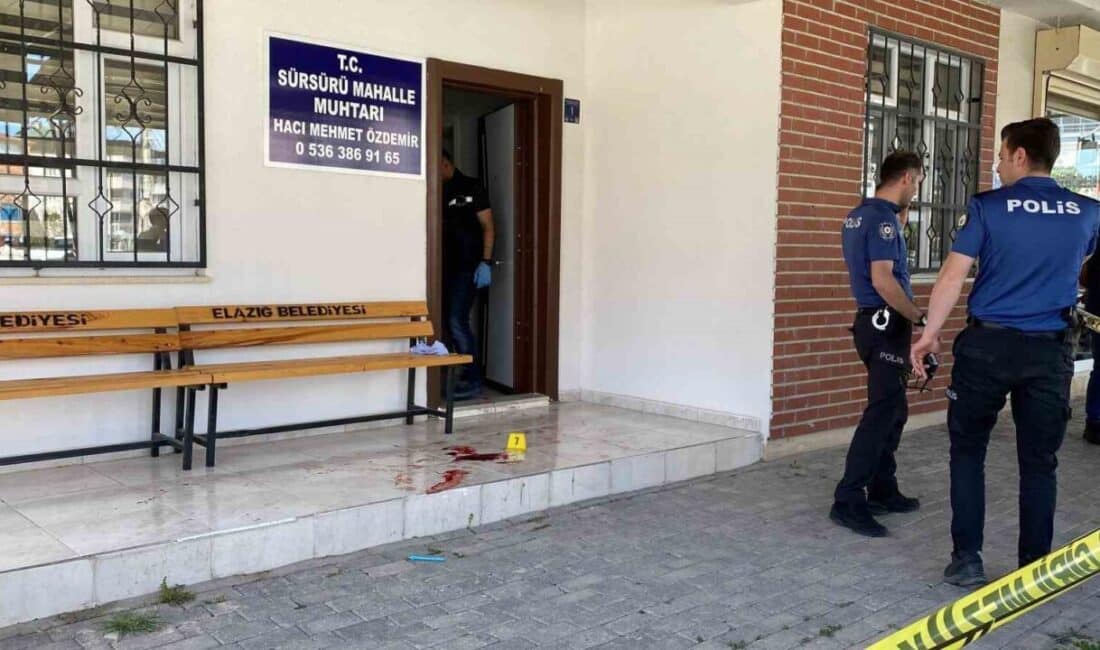 Elazığ’da Muhtar Hacı Mehmet Özdemir Silahlı Saldırıya Uğradı Elazığ'da Sürsürü Mahalle Muhtarı Hacı Mehmet Özdemir, muhtarlık binasında uğradığı