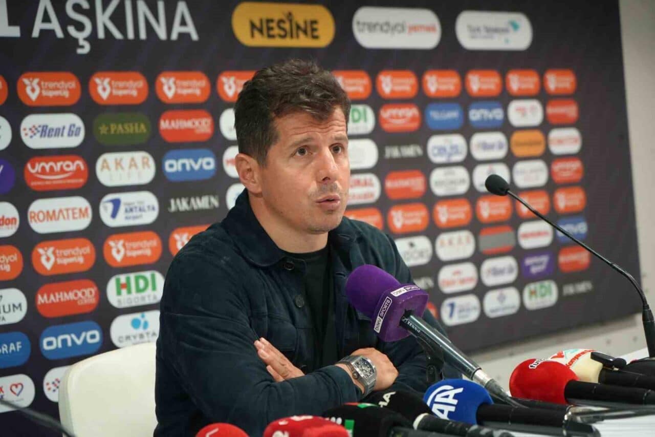 Antalyaspor'un Teknik Direktörü Emre Belözoğlu, Konyaspor'a karşı elde ettikleri 1-0'lık