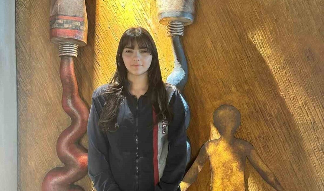 Gaziantep'te düzenlenen Canlı Performans Resim Yarışması’nda Erdem Koleji öğrencisi Yara