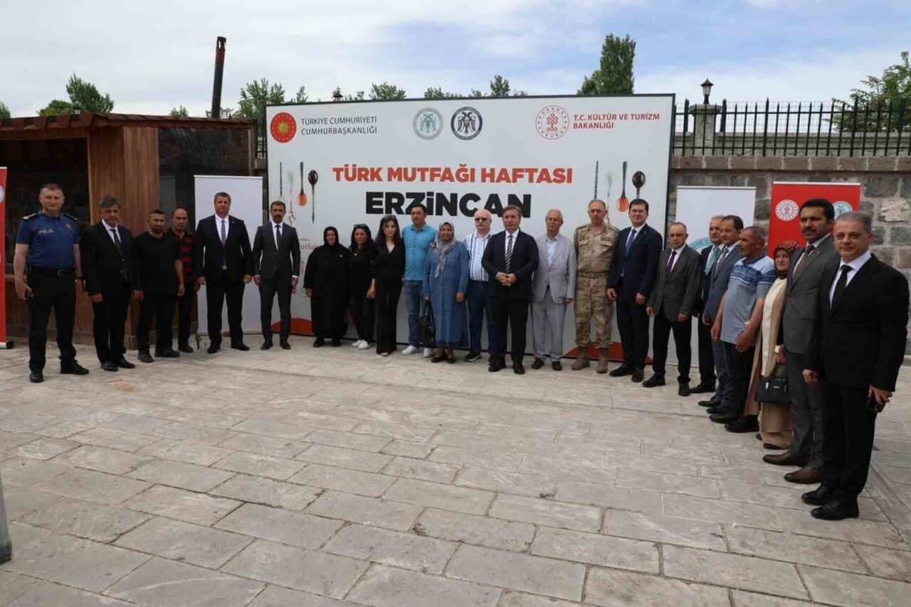 Erzincan’da 21-27 Mayıs Türk Mutfağı Haftası dolayısıyla düzenlenen etkinlikte, Vali