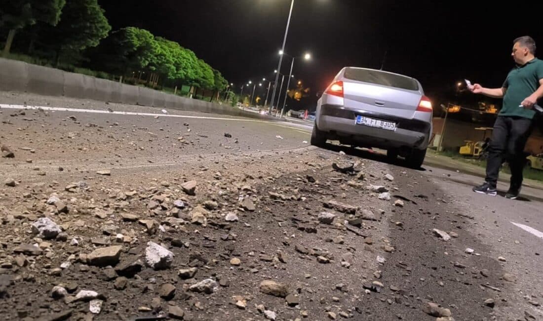 Erzurum’da trafik kazasında bir kişi yaralandı, sürücünün durumu iyi! Erzurum'da Uzundere ile Tortum ilçeleri arasındaki karayolunda meydana gelen kazada
