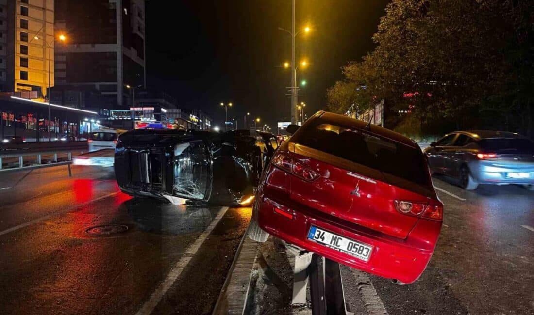D100 Karayolu Esenyurt'ta meydana gelen üç araçlı kazada, 34 MJD