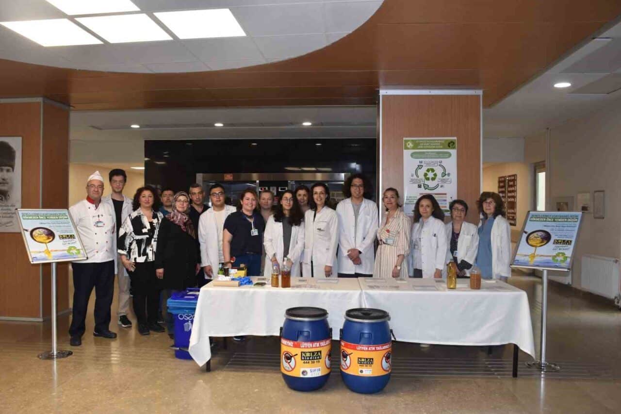 Eskişehir Osmangazi Üniversitesi hastanesinde Tıp Fakültesi 1’inci Sınıf öğrencileri, "Geri